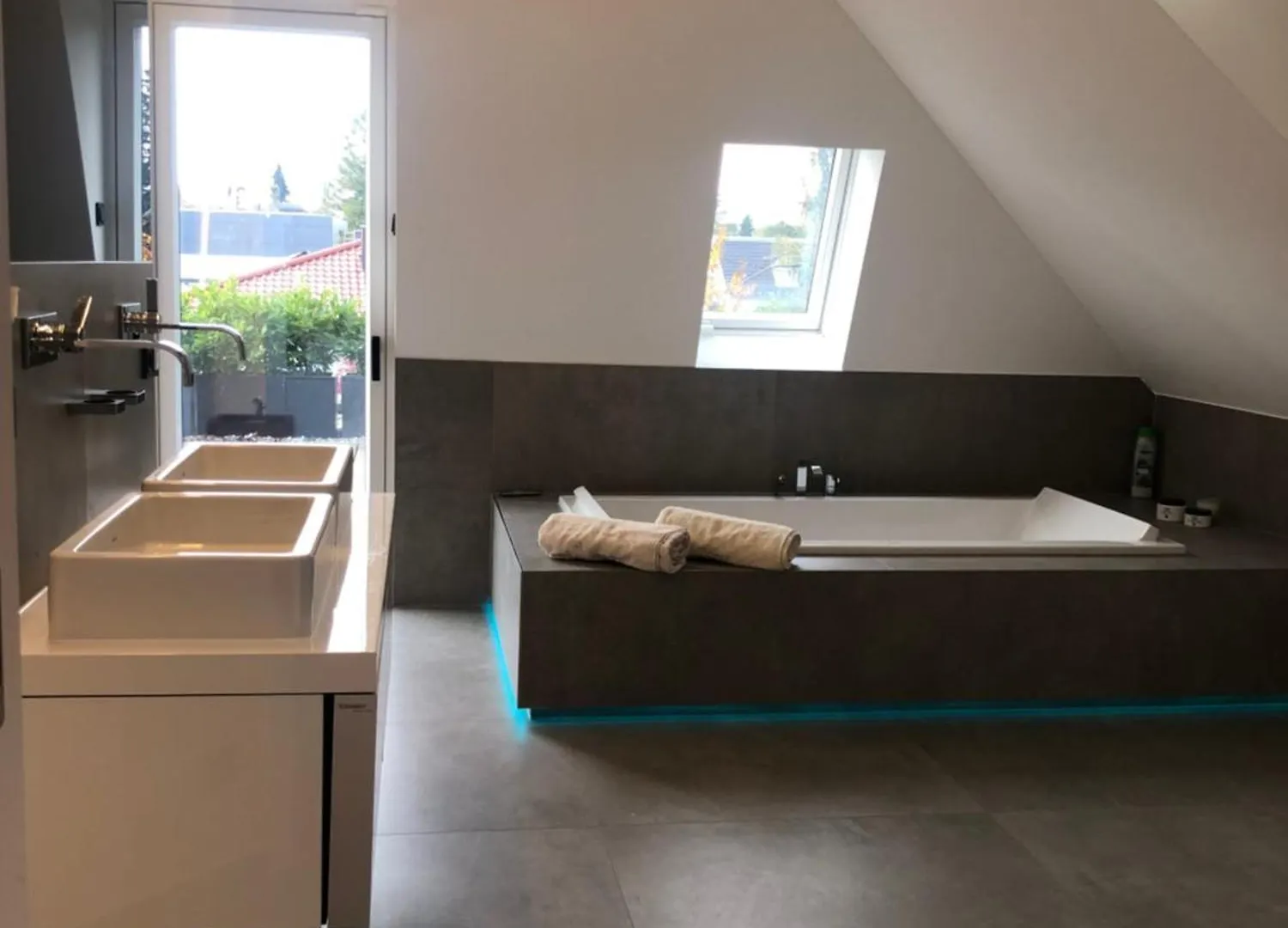Outstanding 9 Bedroom Villa With Pool In Münih