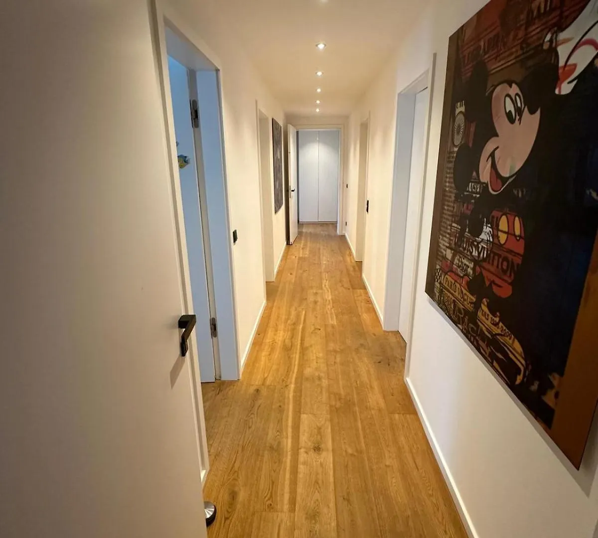 Outstanding 9 Bedroom Villa With Pool In Munich